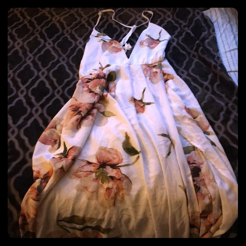 Chiffon floral maxi dress